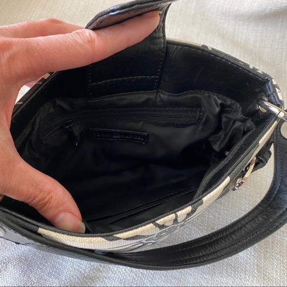 Tommy Hilfiger Mini Bag - Picture 7 of 8